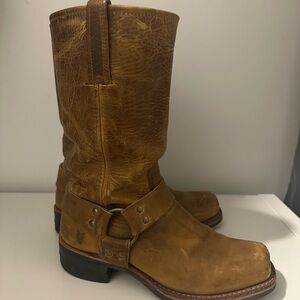 Women’s  Frye Leather Boots